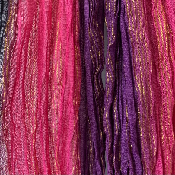๐ 3/$20 Colourful Festive Scarf - Picture 9 of 12
